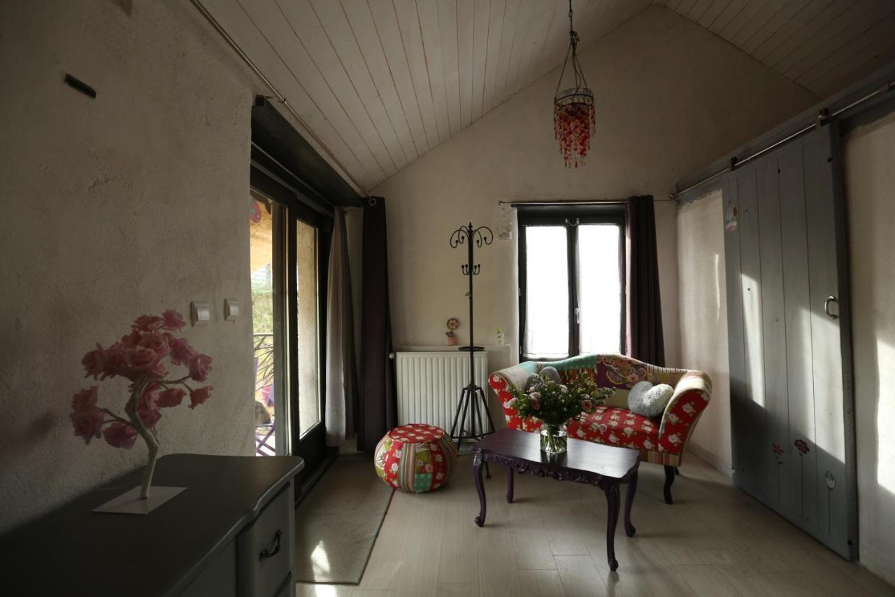 Bed and Breakfast Fenetre Sur Loire Iguerande Esterno foto